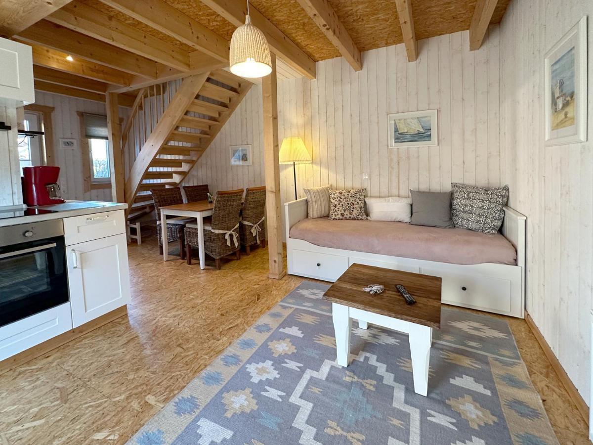 Ferienwohnungen Im Schwedenstil Papenburg Exteriör bild